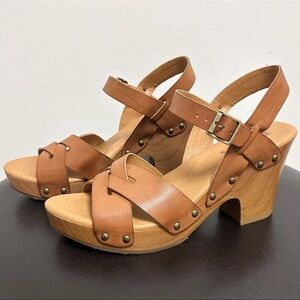 Kork-Ease Brown Mules with Wooden Platform and Studded Details
